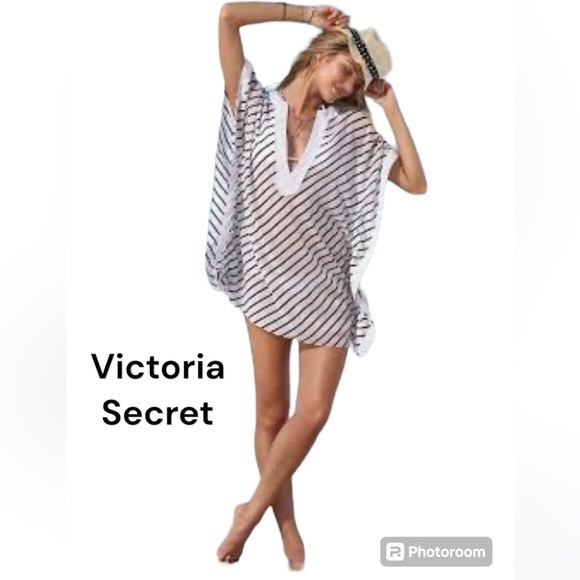 Victoria Secret Coverup - Picture 1 of 5